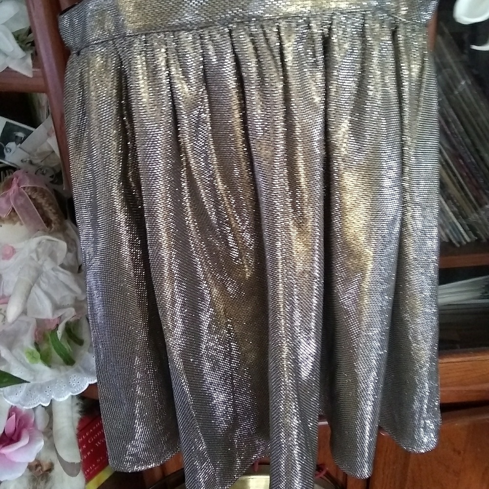 JEALOUS TOMATO GOLD/ SILVER METALLIC DRESS - Picture 2 of 4
